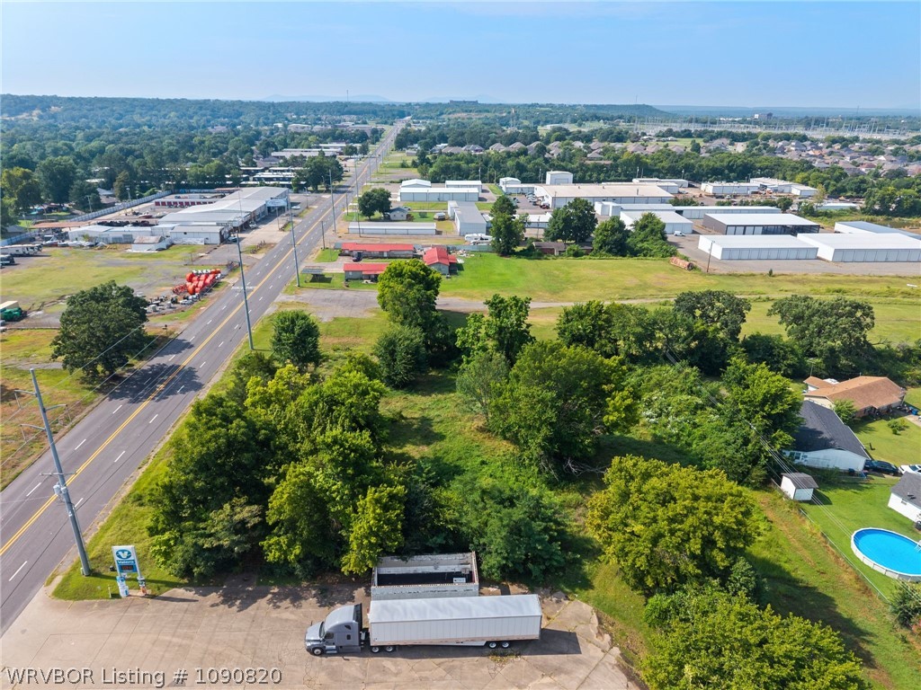 main property photo 5