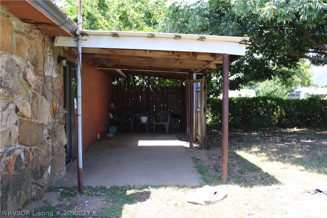 main property photo 19