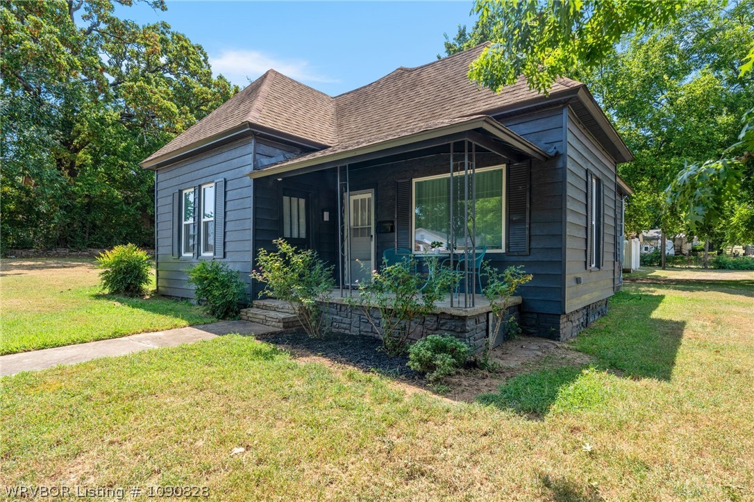 main property photo 0