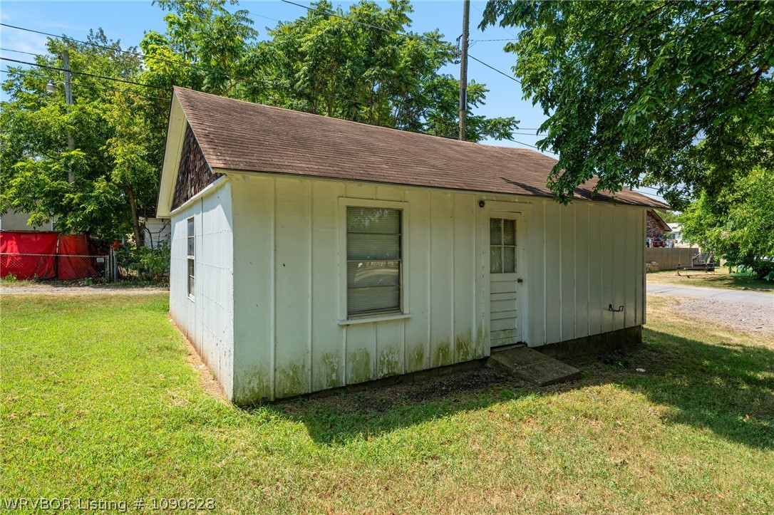 main property photo 27