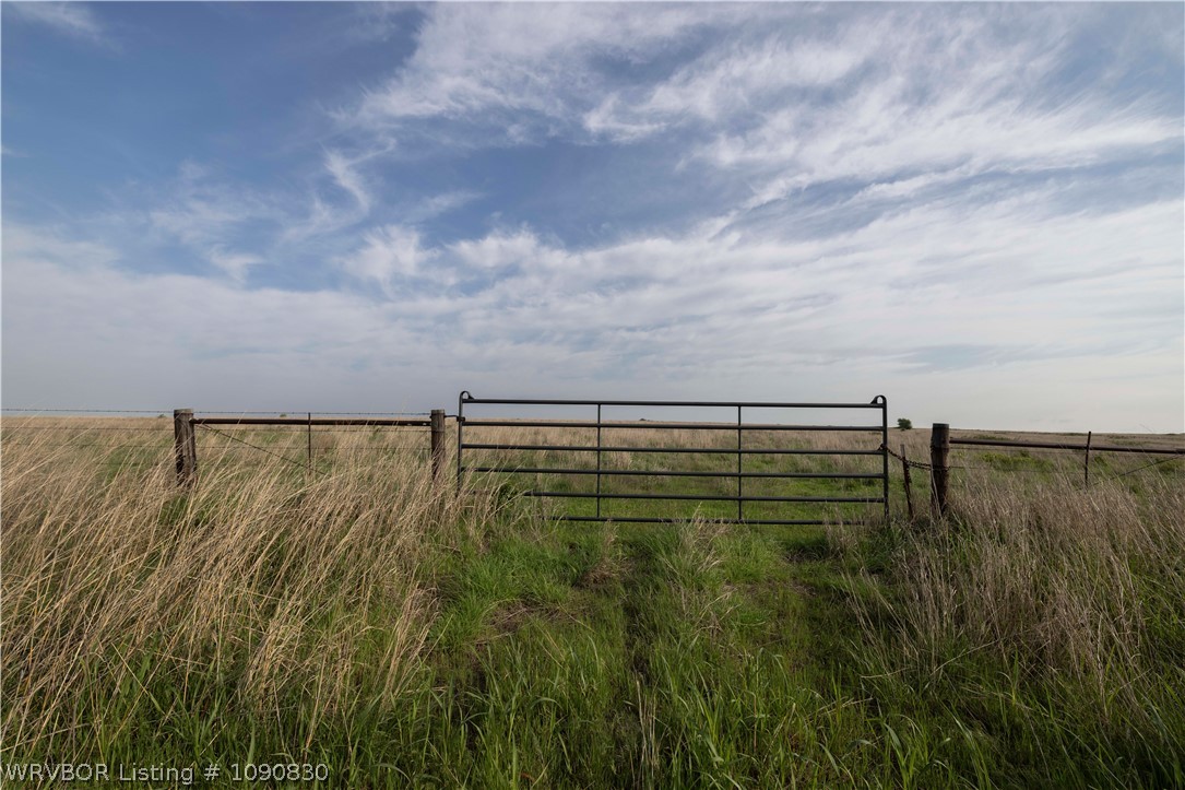 main property photo 11