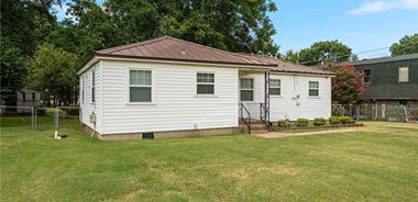 image of property with 2 Bed | 1 Bath | 1,100 Sqft