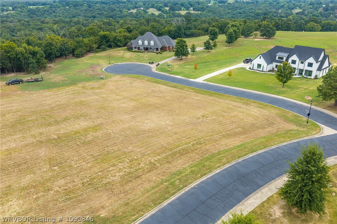 main property photo 11