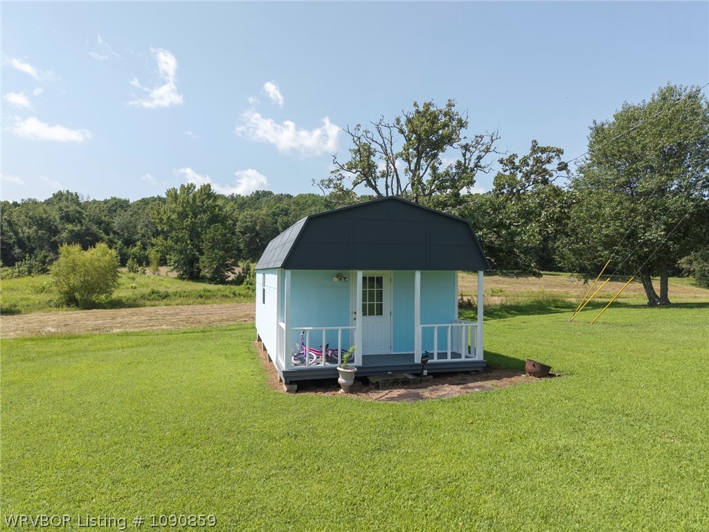 main property photo 16
