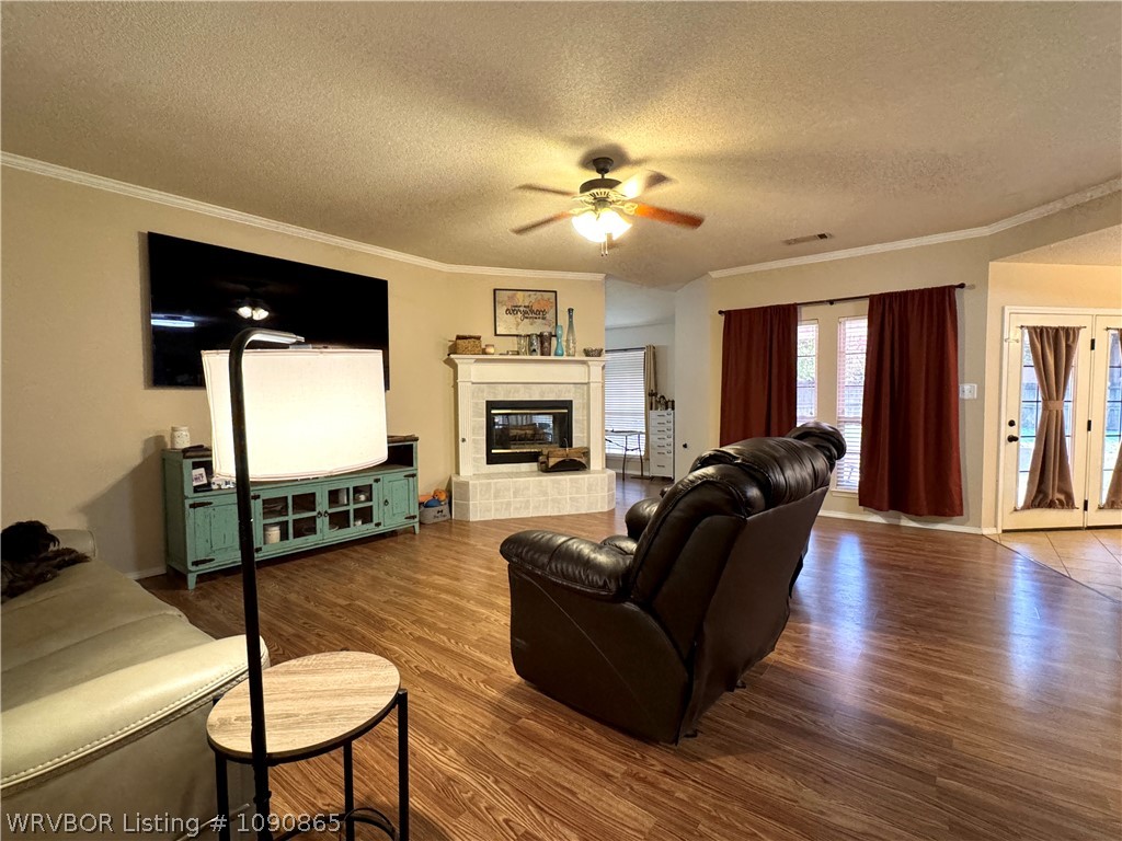 main property photo 13
