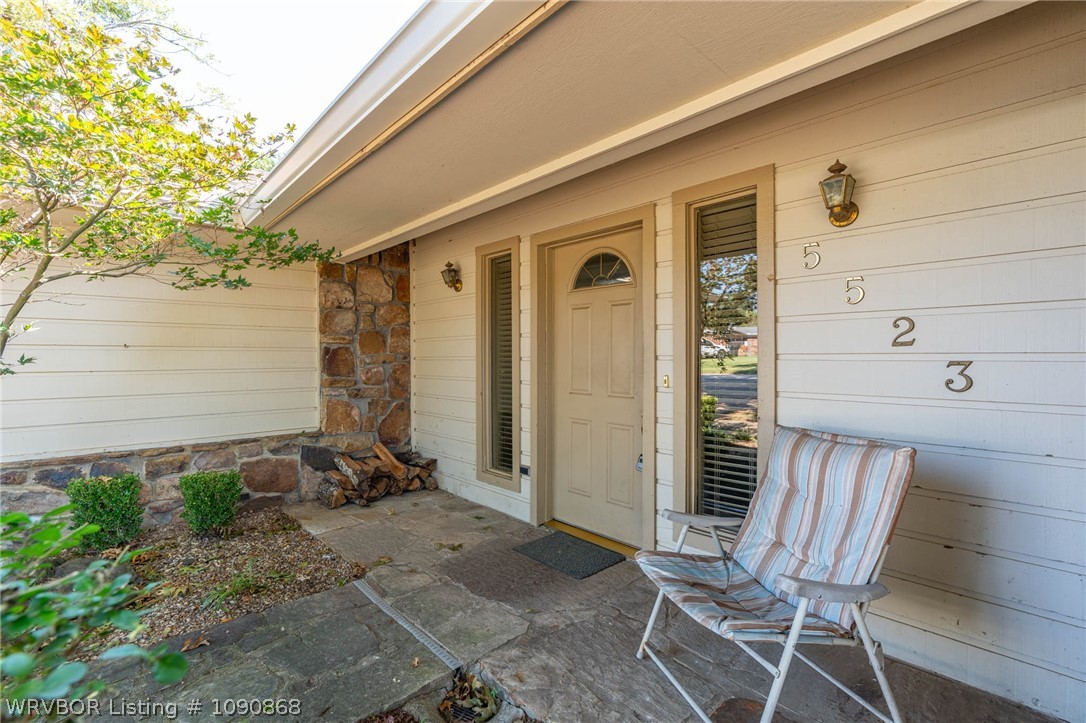main property photo 3