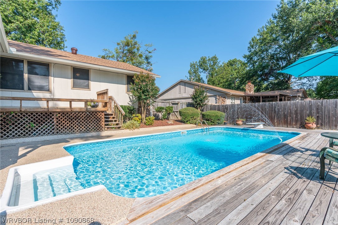 main property photo 9