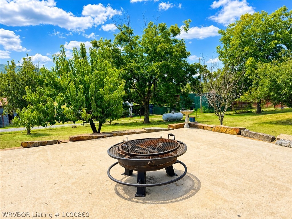 main property photo 25