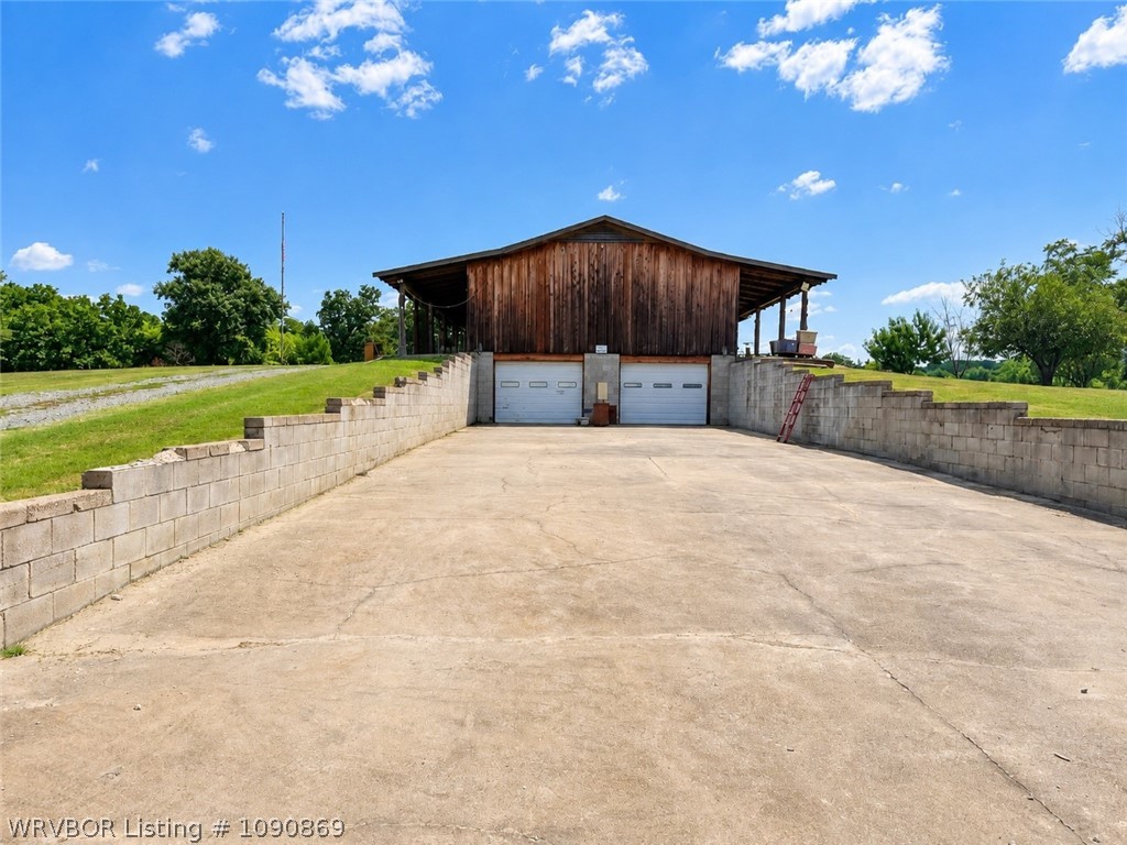 main property photo 4