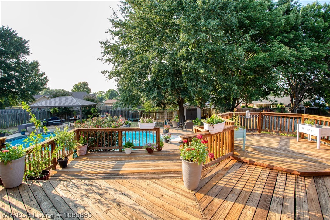 main property photo 30