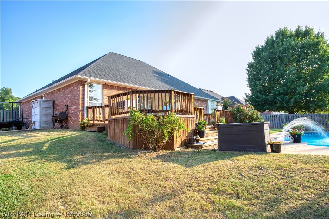 main property photo 38