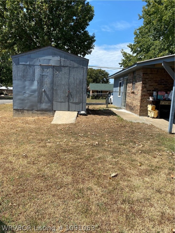 main property photo 17