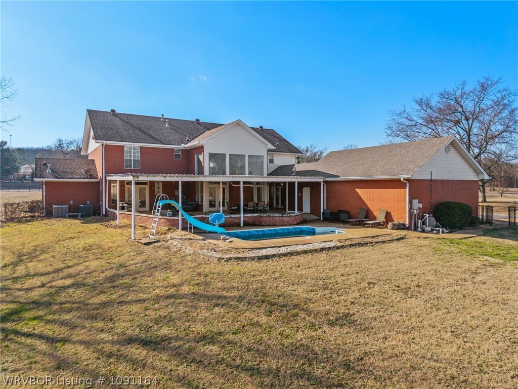 main property photo 37