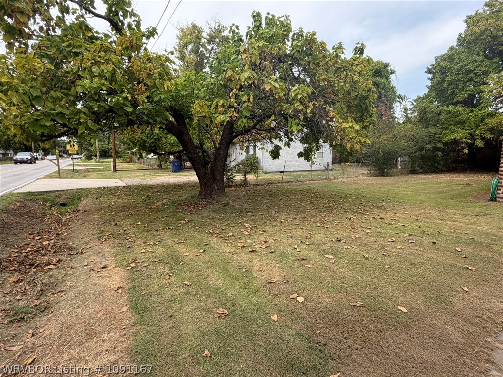 main property photo 28