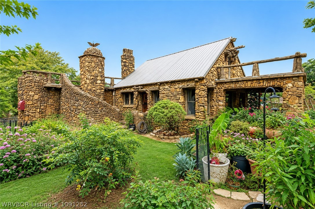 main property photo 0