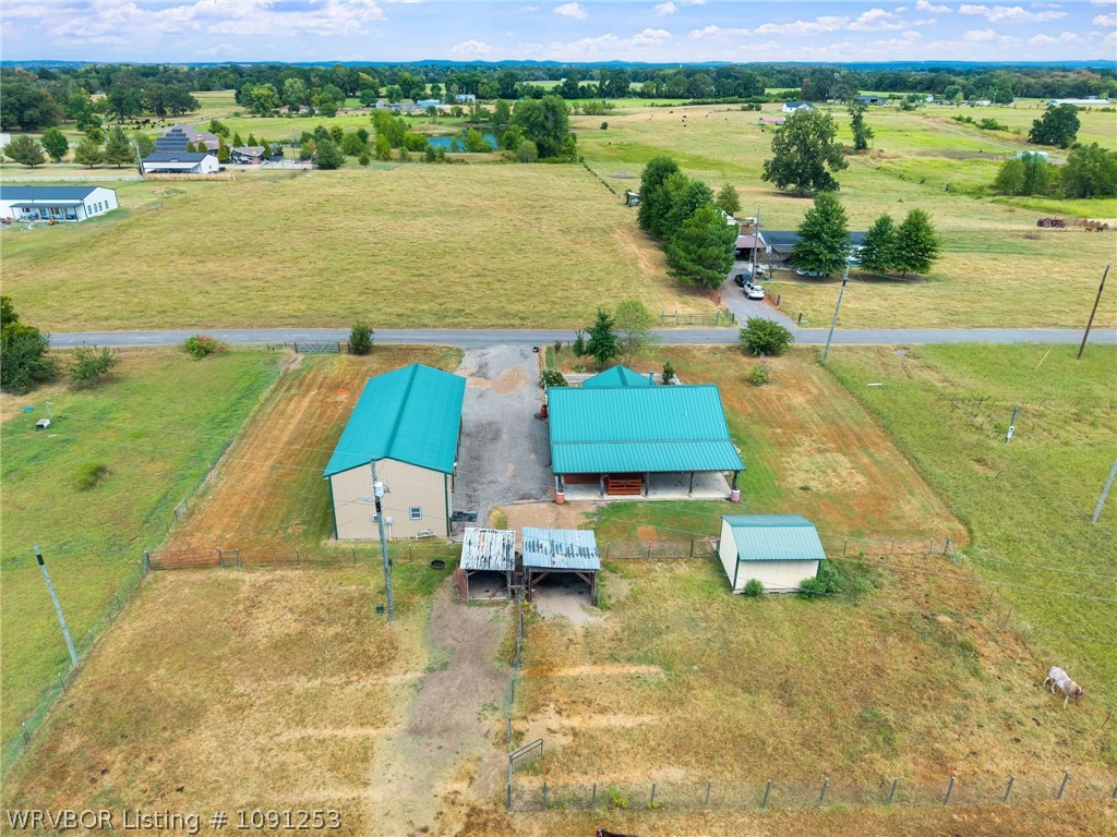 main property photo 28