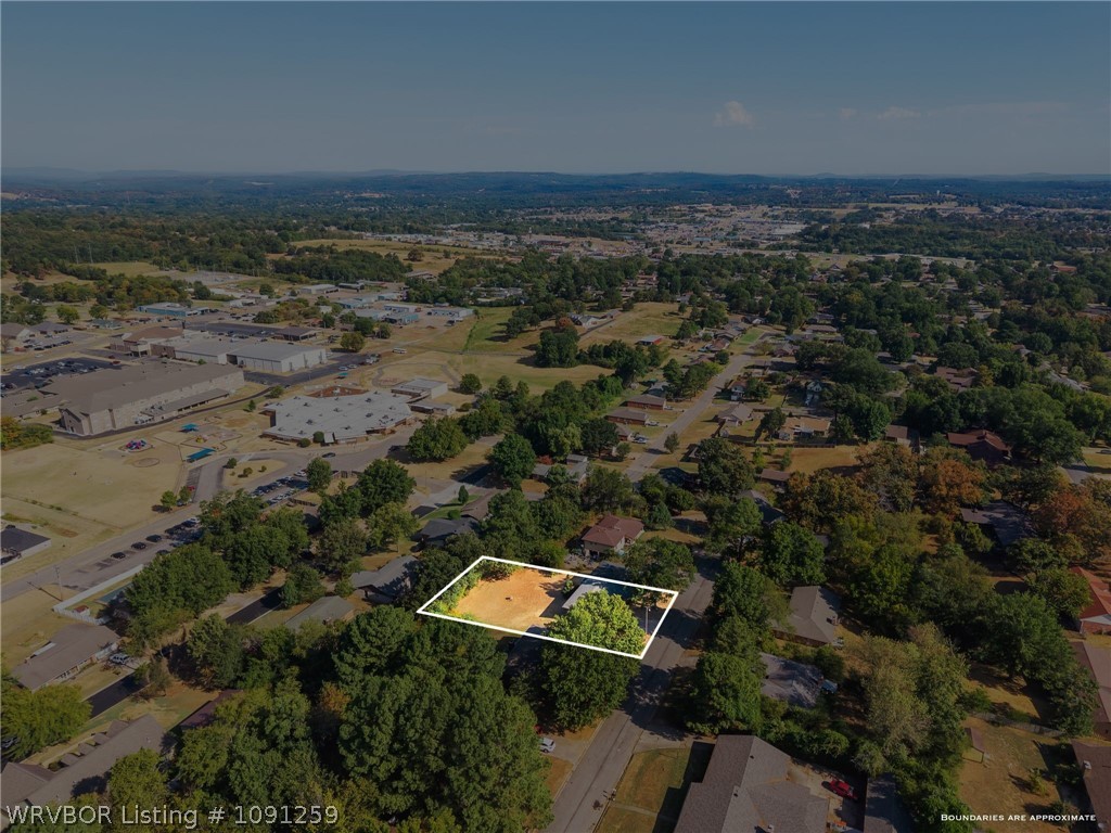 main property photo 16