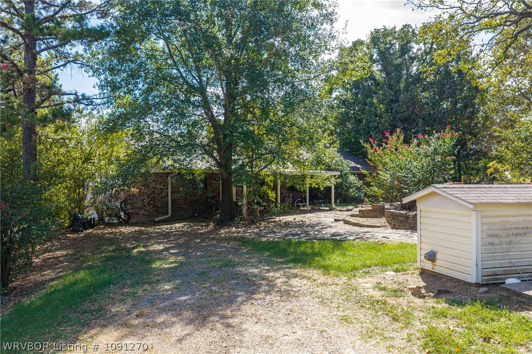 main property photo 36