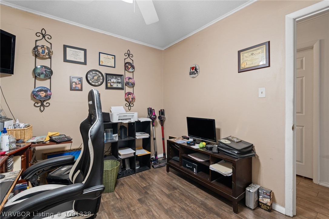 main property photo 25