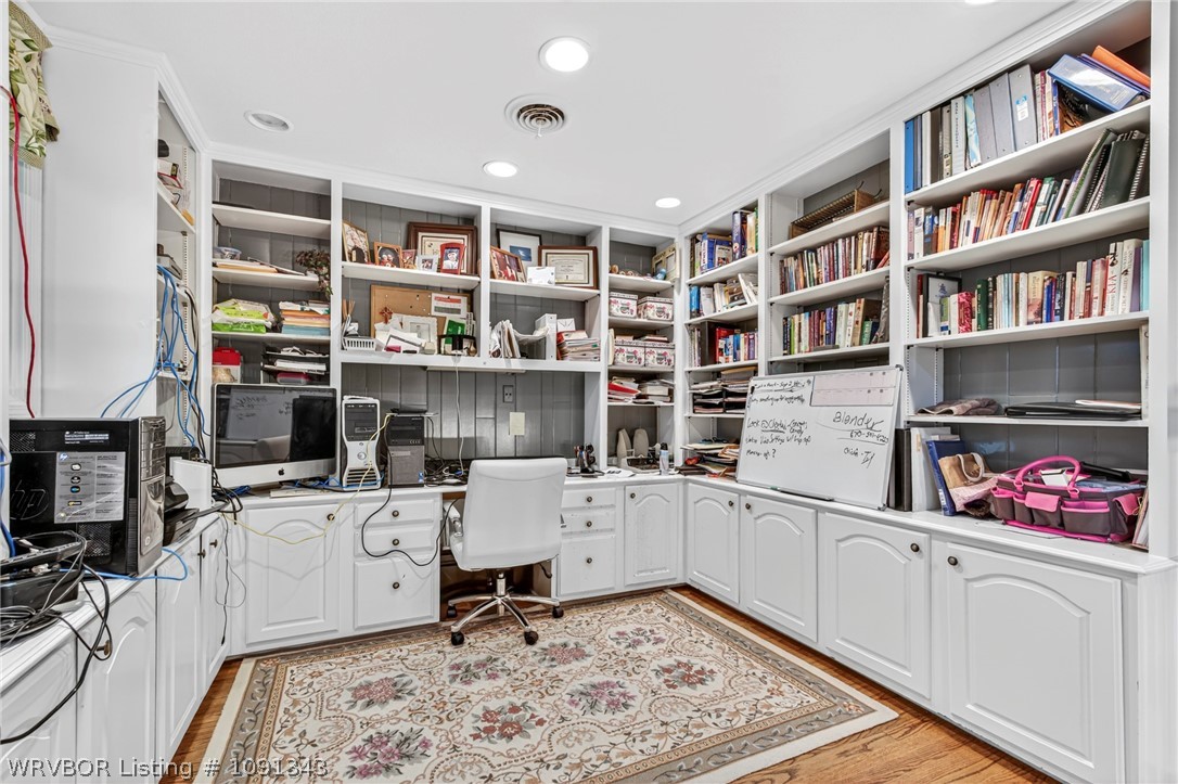 main property photo 36