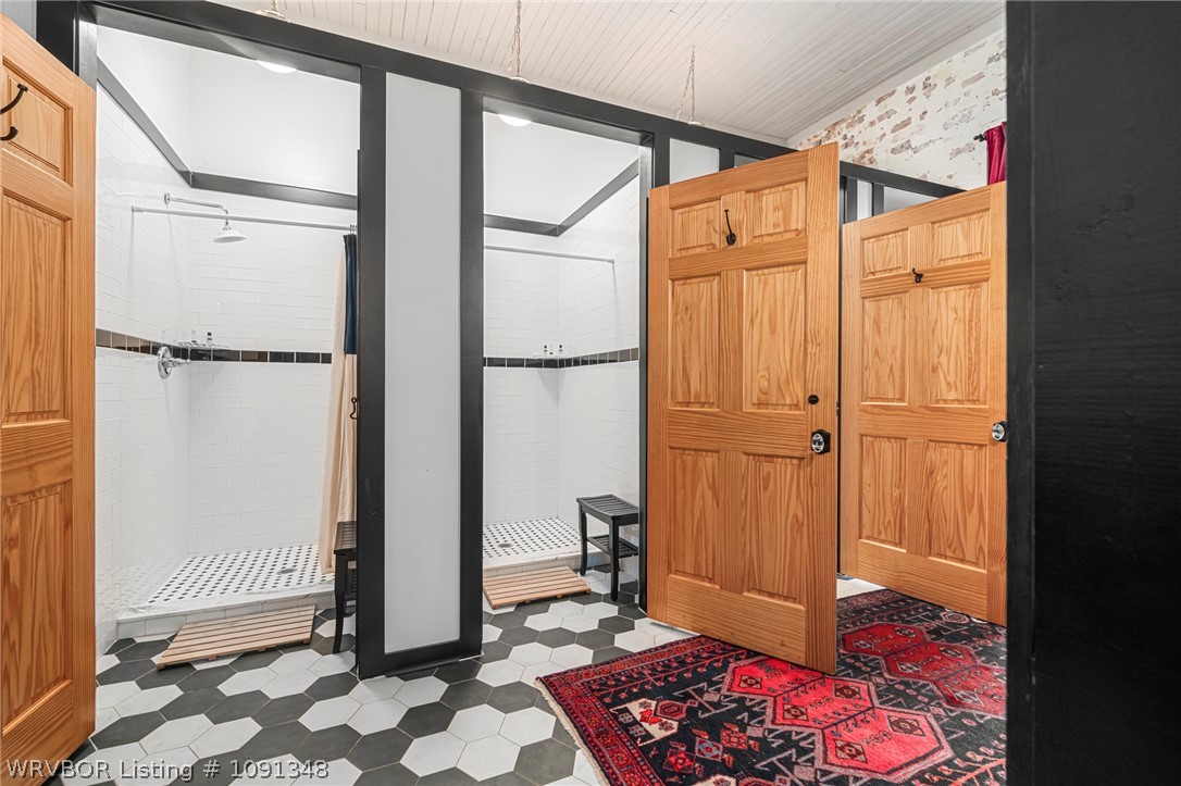 main property photo 61