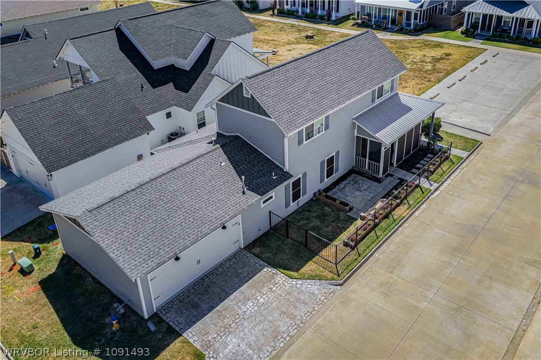 main property photo 39