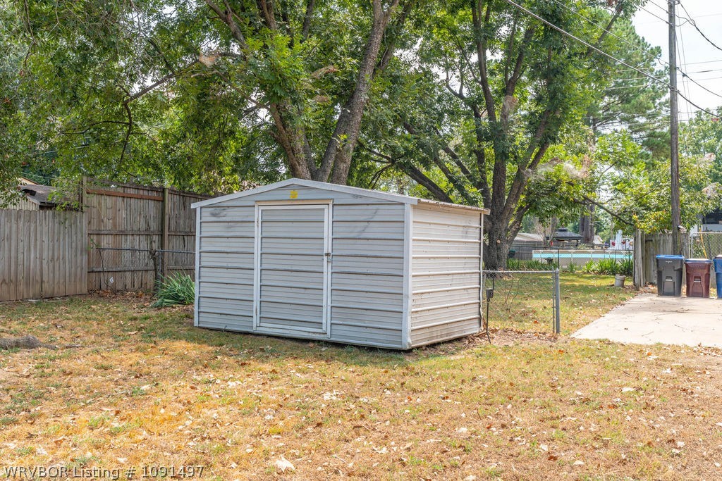 main property photo 38