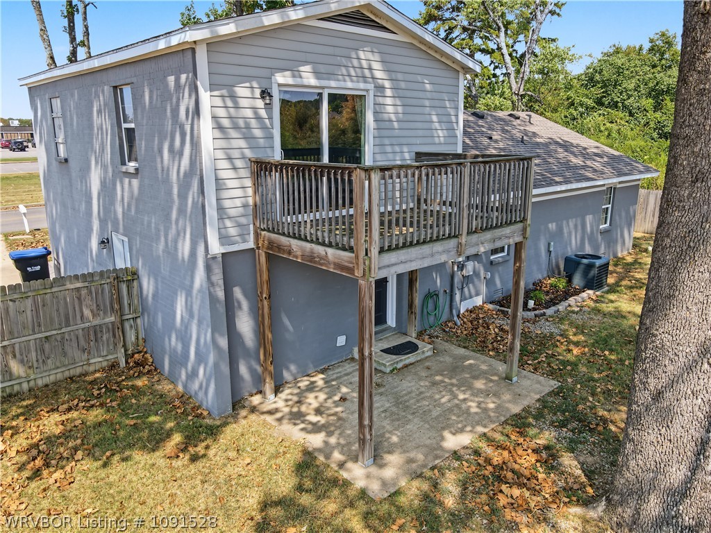 main property photo 30