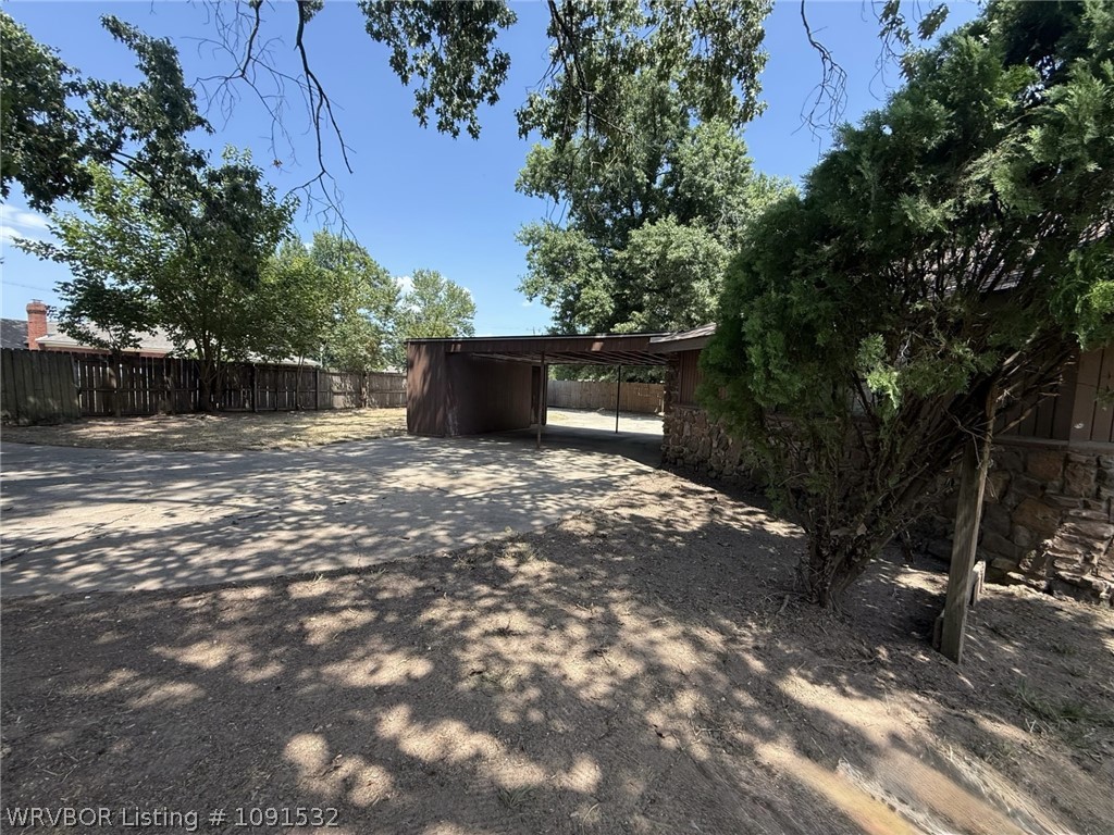 main property photo 12