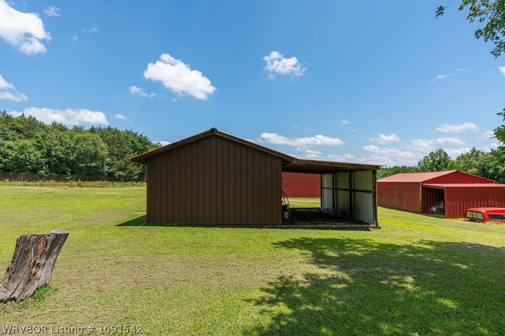 main property photo 31