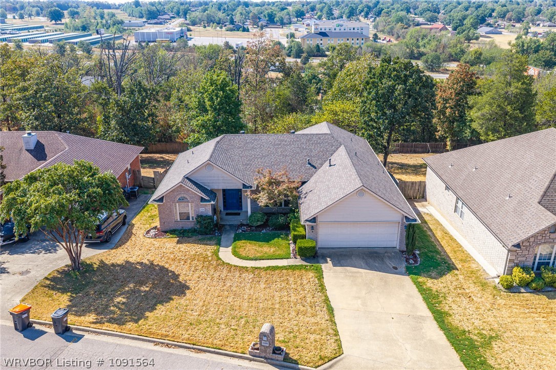main property photo 45
