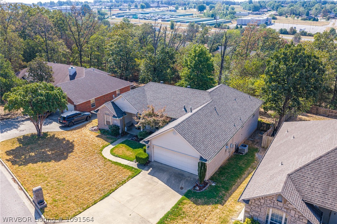 main property photo 47