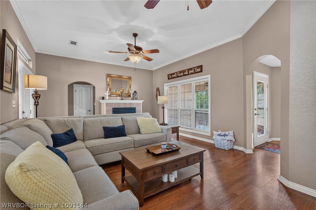 main property photo 8