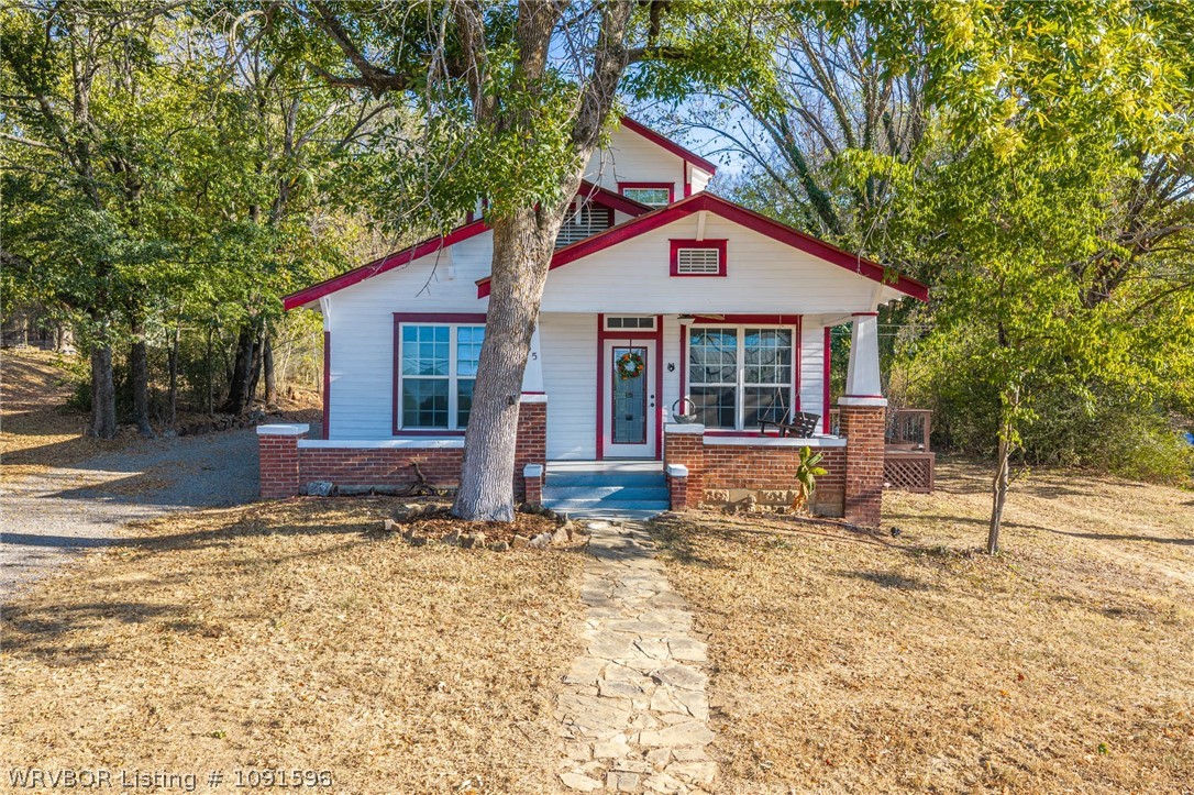 main property photo 8