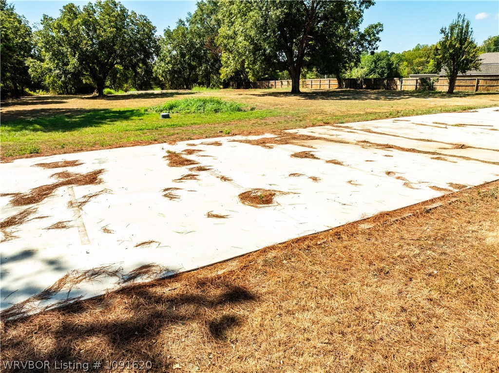 main property photo 9