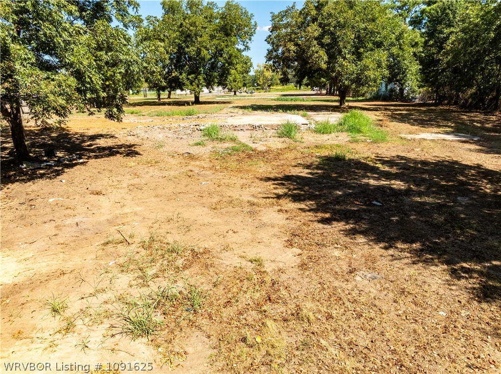 main property photo 14