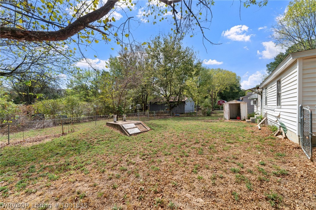 main property photo 25