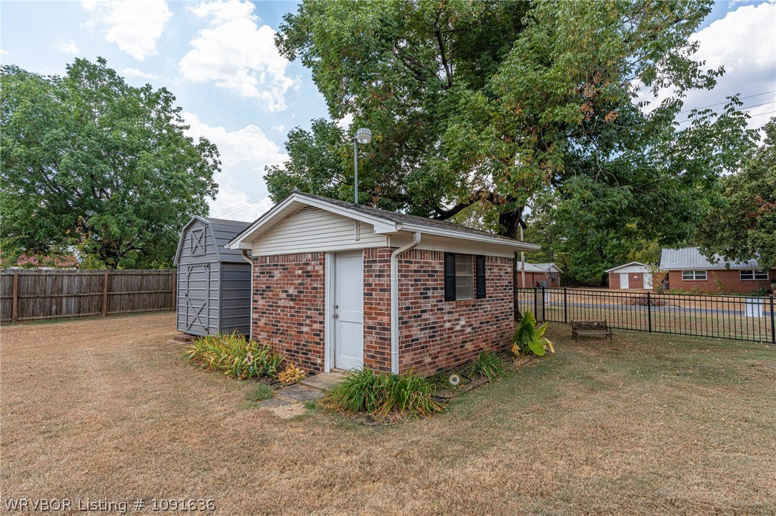 main property photo 38