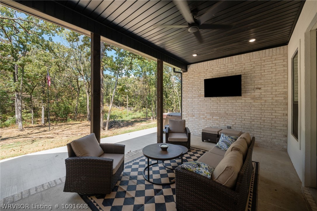 main property photo 51