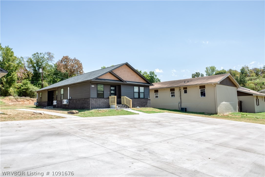 main property photo 8