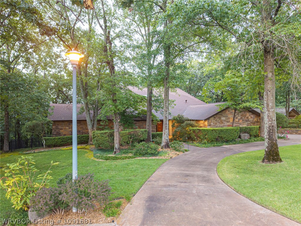 main property photo 11