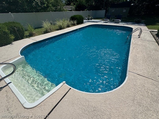 main property photo 11