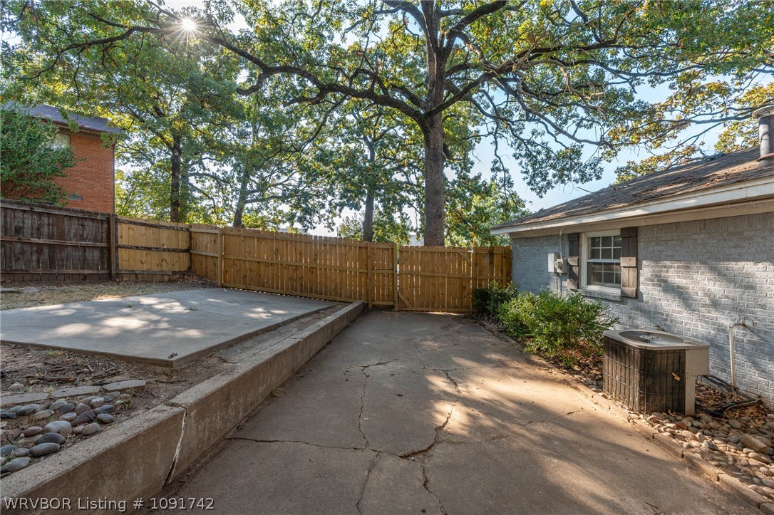 main property photo 50