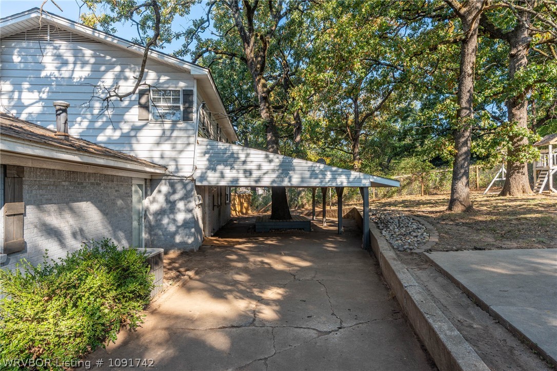 main property photo 51