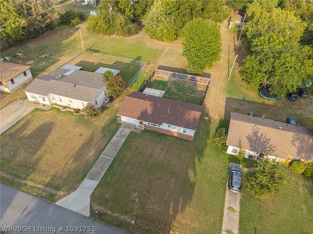 main property photo 32