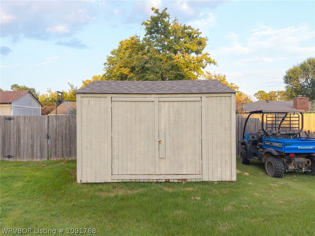 main property photo 42