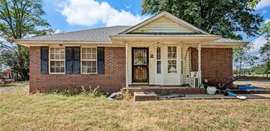 image of property with 2 Bed | 1 Bath | 1,012 Sqft