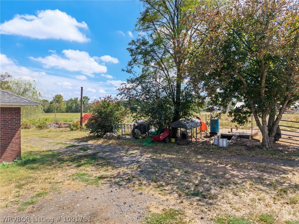 main property photo 11