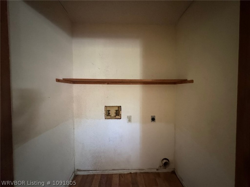 main property photo 8