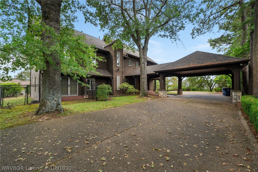 main property photo 9